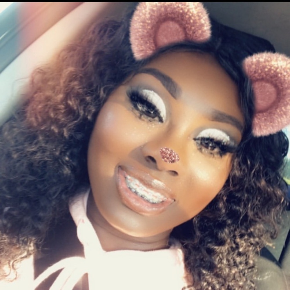 Meet your Posher, Kayy